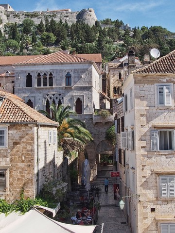 HVAR