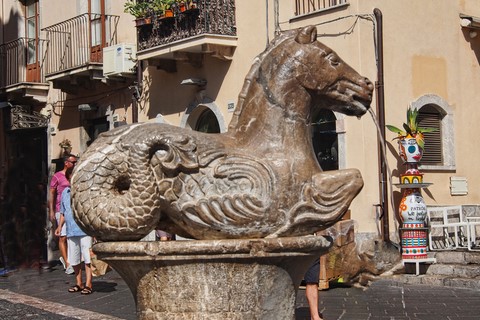 fontaine Taormine