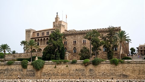 palau de l'almunaida